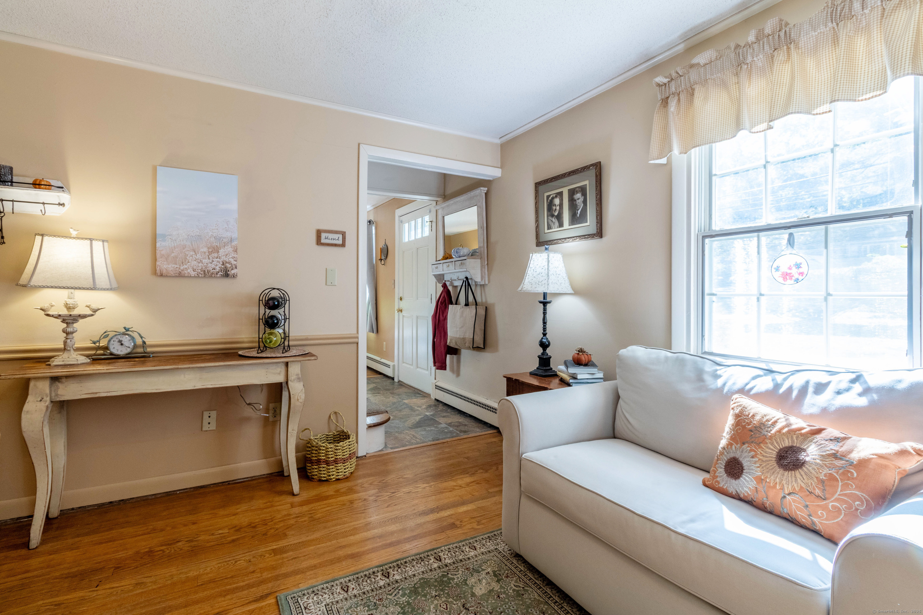 14 Gordon Street Simsbury CT 06070