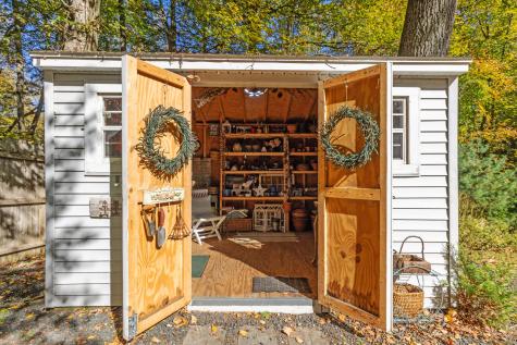 14 Gordon Street Simsbury CT 06070