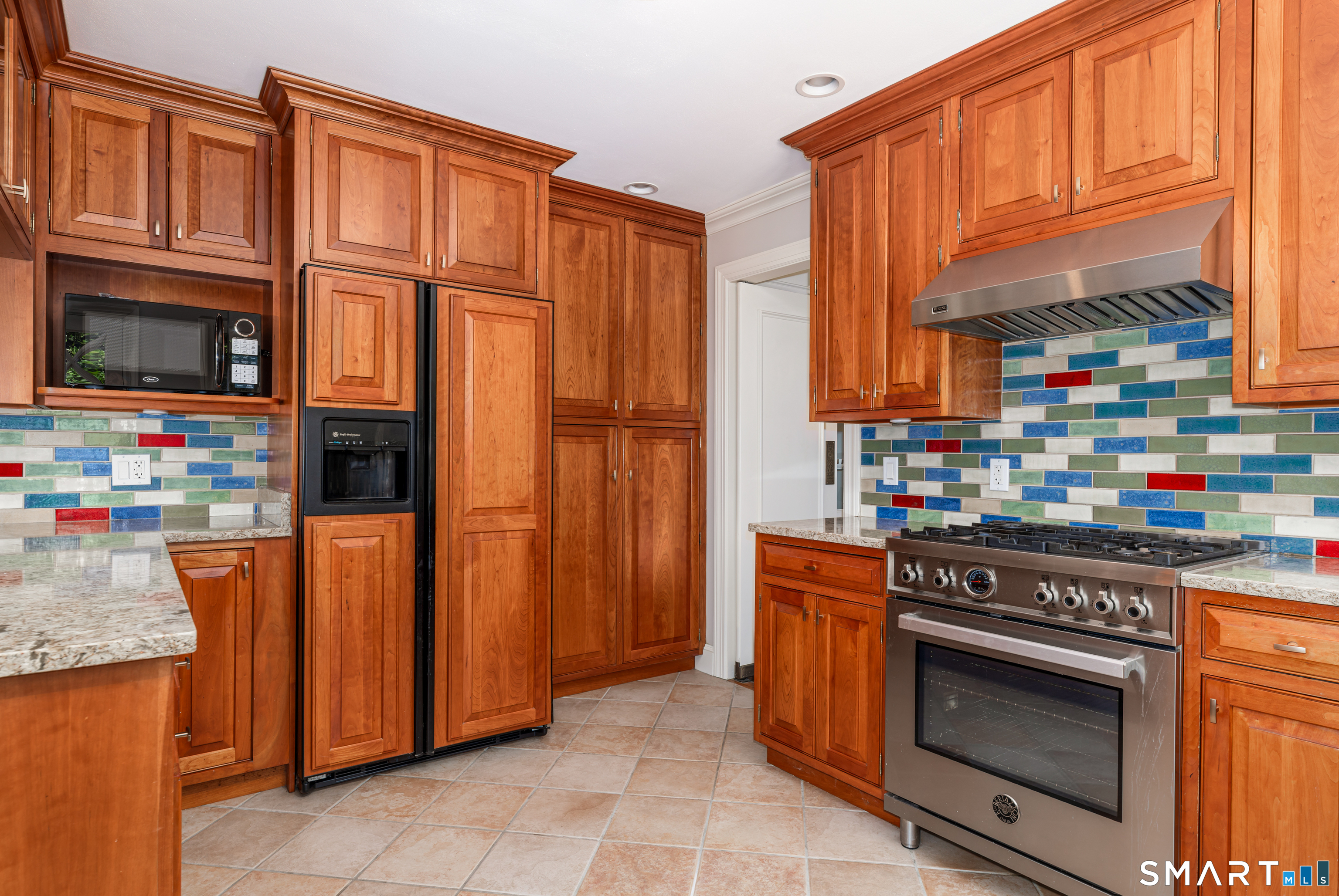 400 Beacon Hill Drive Cheshire CT 06410