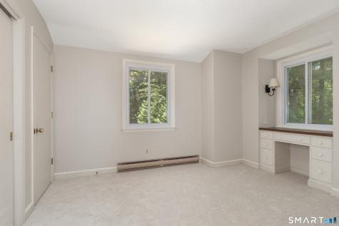 400 Beacon Hill Drive Cheshire CT 06410