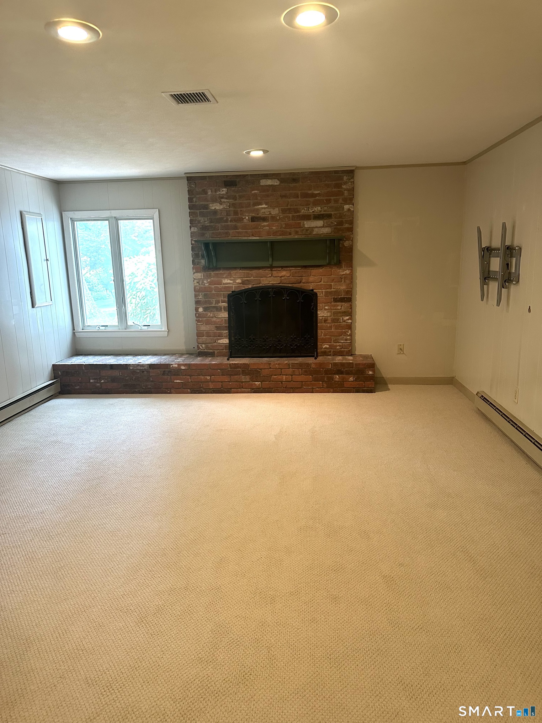400 Beacon Hill Drive Cheshire CT 06410