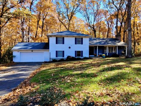 69 Sherwood Lane Norwich CT 06360