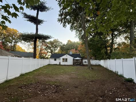 12 Walker Lane Bloomfield CT 06002