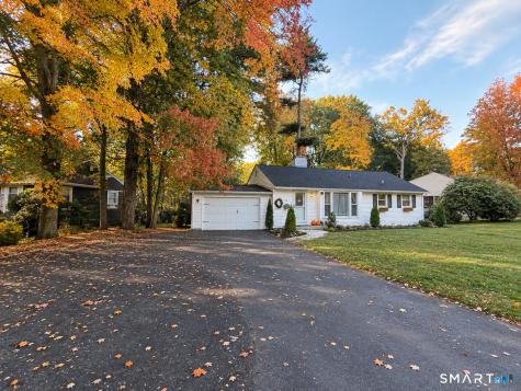 12 Walker Lane Bloomfield CT 06002