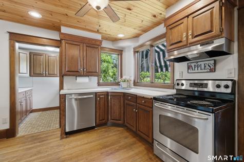 2 Quarry Road Simsbury CT 06070