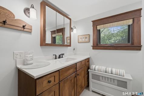 2 Quarry Road Simsbury CT 06070