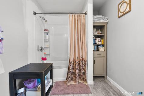 14 Dalewood Drive Norwich CT 06360