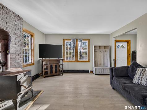 408 Norwich Westerly Road North Stonington CT 06359