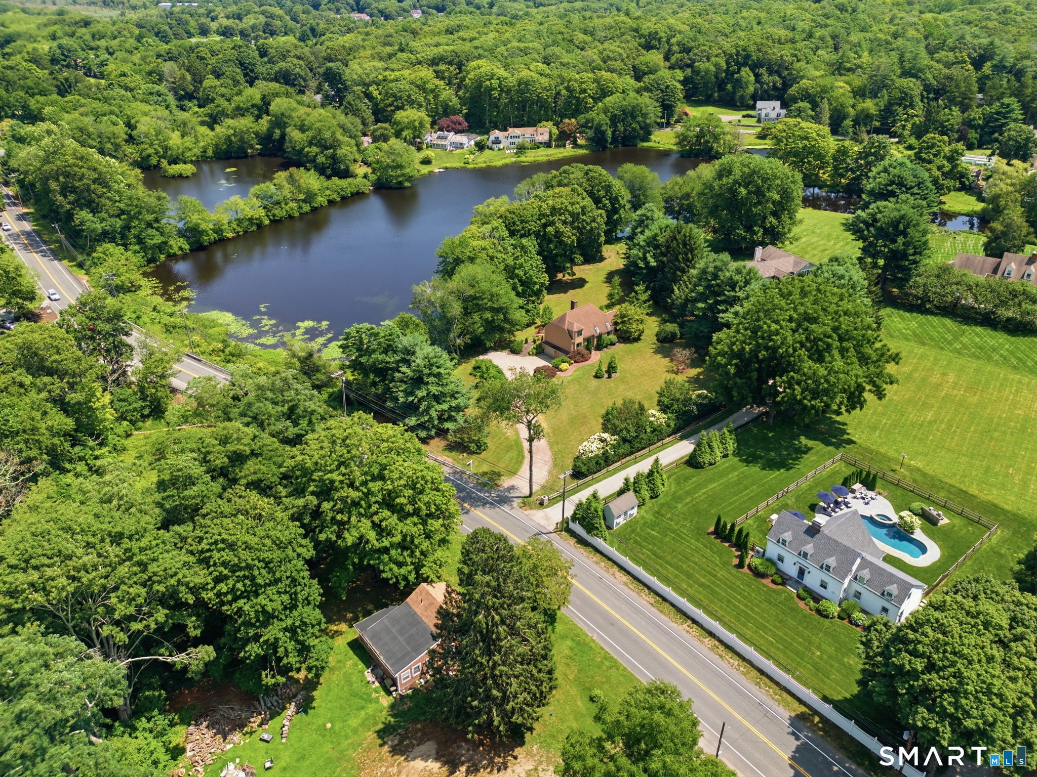 207 Westbrook Road Essex CT 06426