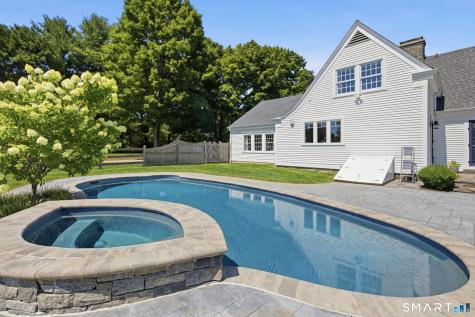 207 Westbrook Road Essex CT 06426