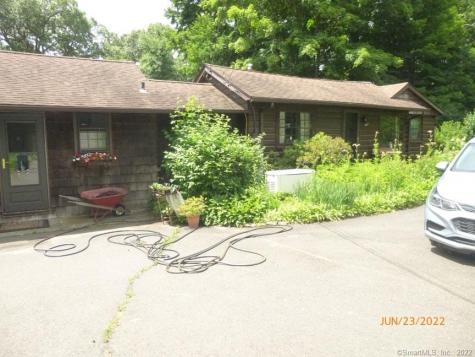 20 Joes Hill Road Danbury CT 06811