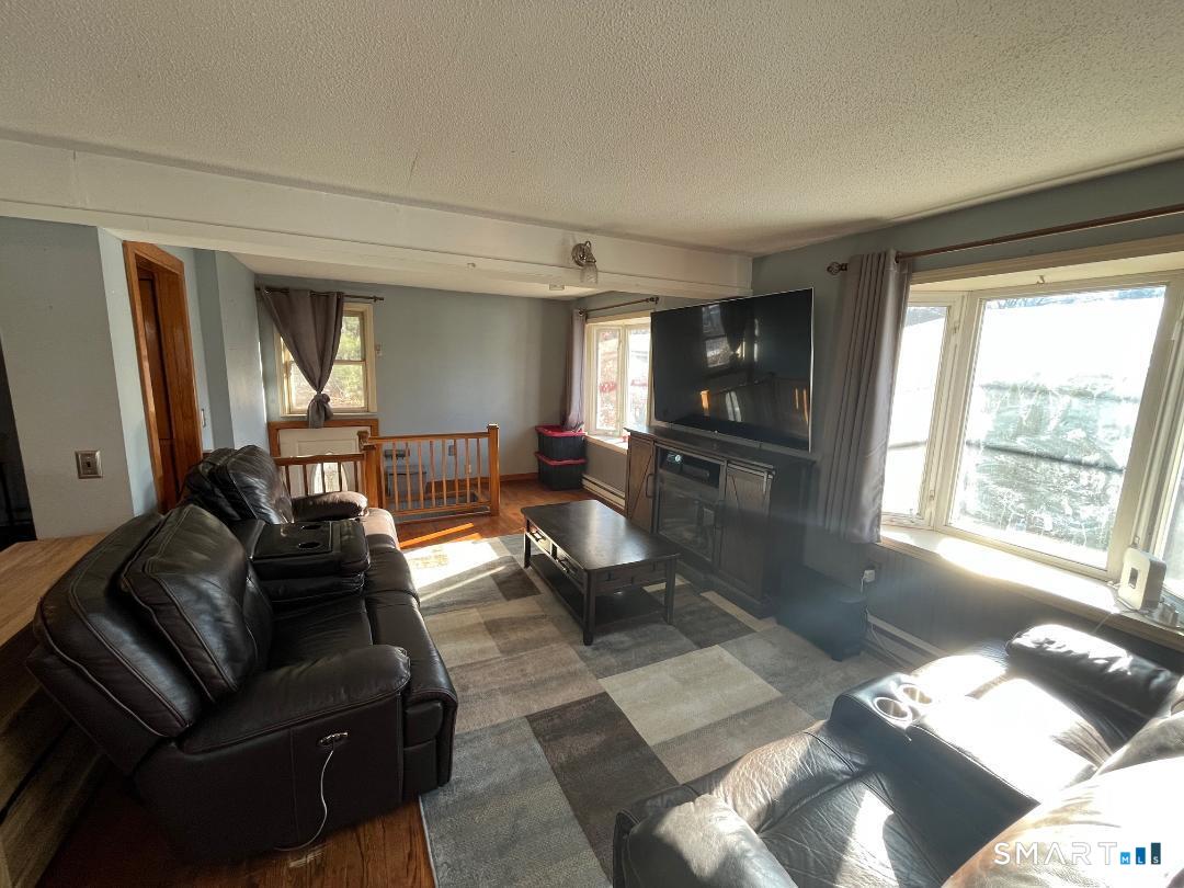 61 Tankerhoosen Road Vernon CT 06066