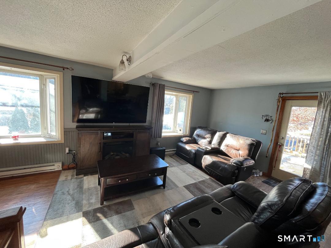 61 Tankerhoosen Road Vernon CT 06066