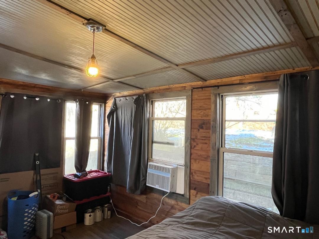 61 Tankerhoosen Road Vernon CT 06066