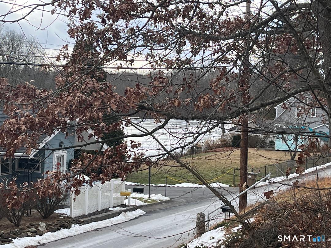 61 Tankerhoosen Road Vernon CT 06066