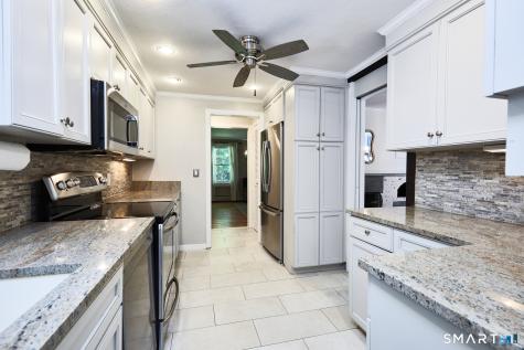 451 Newtown Turnpike Redding CT 06896