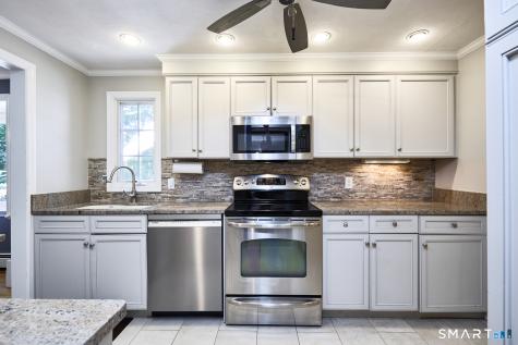 451 Newtown Turnpike Redding CT 06896