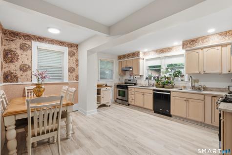 114 Colony Road New Haven CT 06511