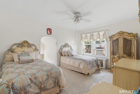 114 Colony Road New Haven CT 06511