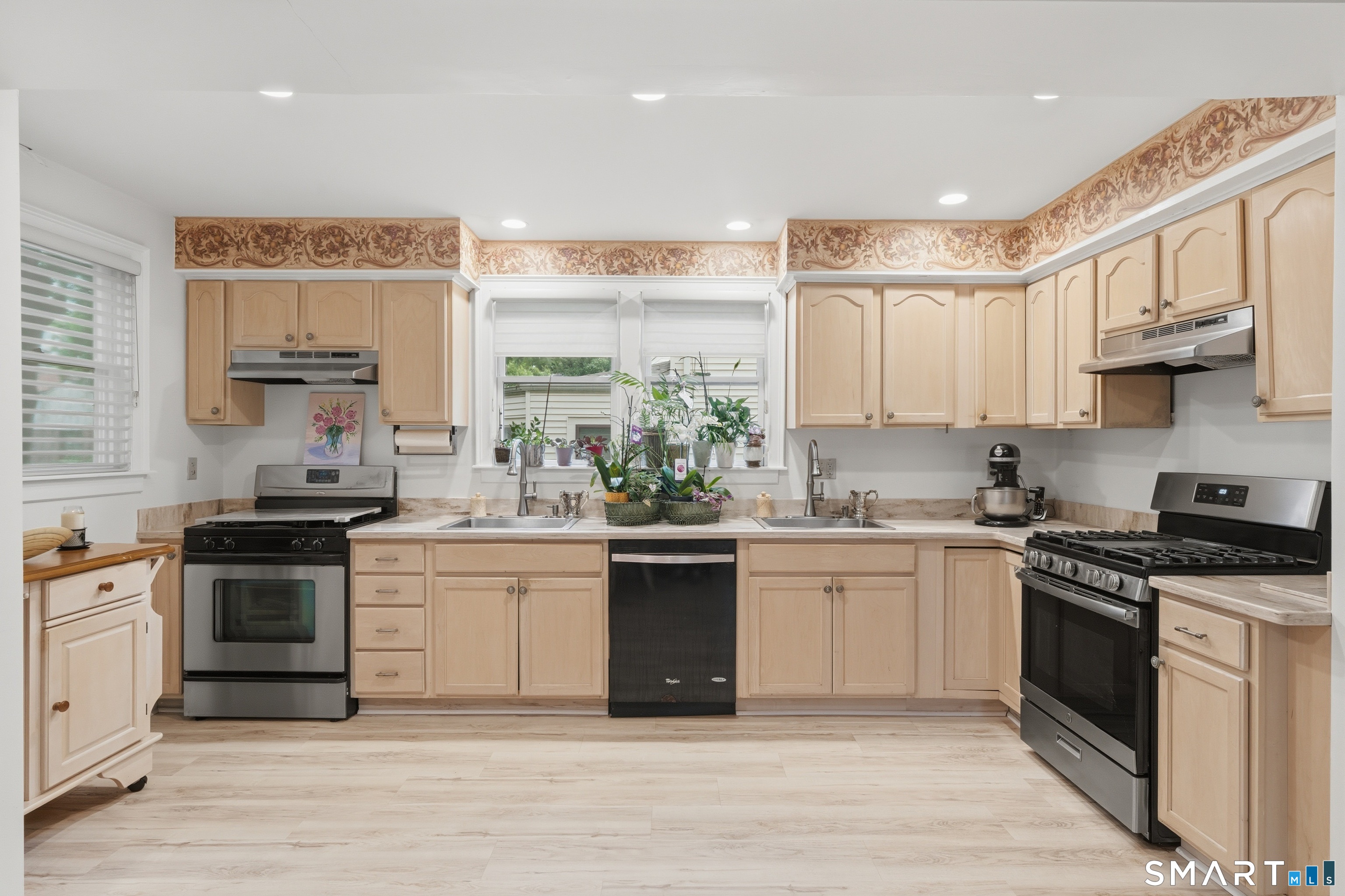 114 Colony Road New Haven CT 06511