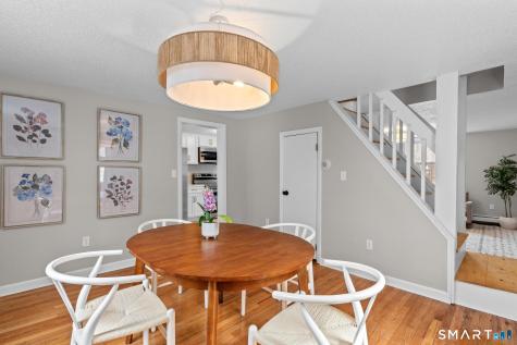 25 Mountain Road Simsbury CT 06081