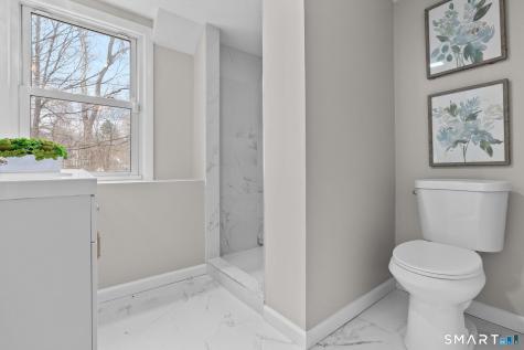 25 Mountain Road Simsbury CT 06081
