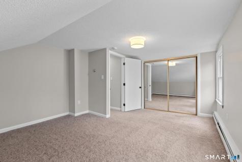 25 Mountain Road Simsbury CT 06081