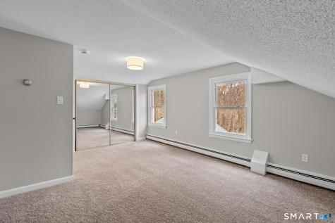 25 Mountain Road Simsbury CT 06081