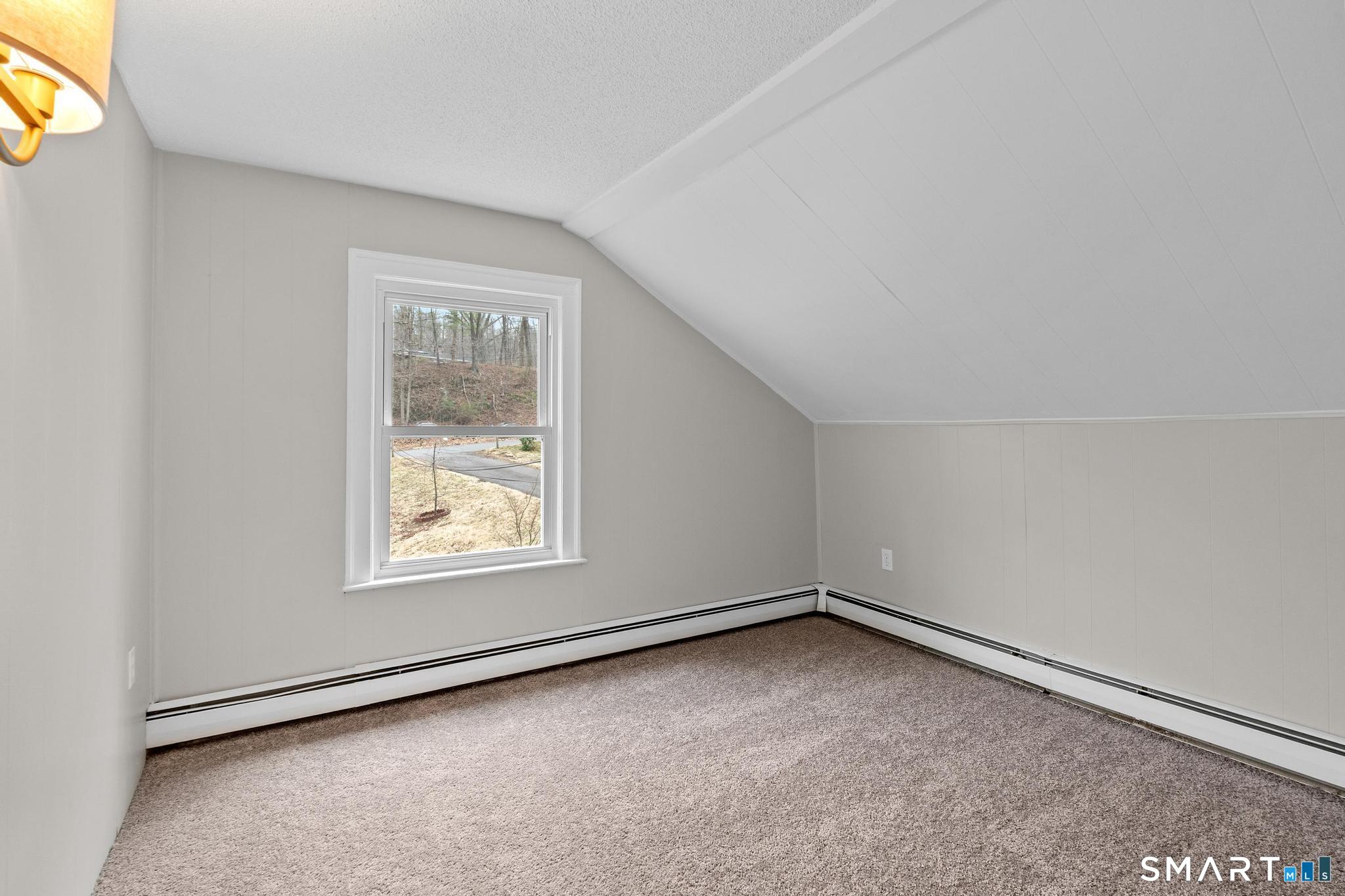 25 Mountain Road Simsbury CT 06081