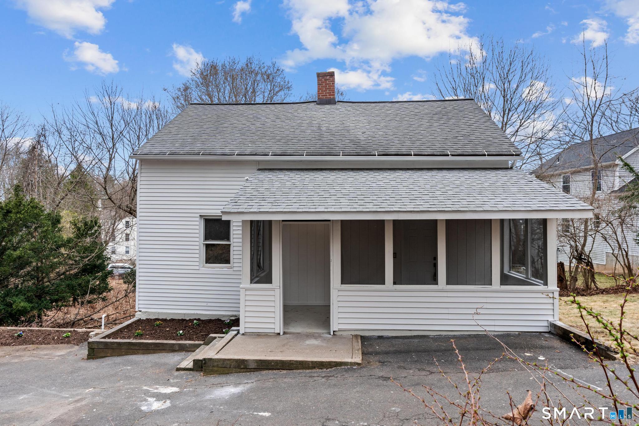 25 Mountain Road Simsbury CT 06081