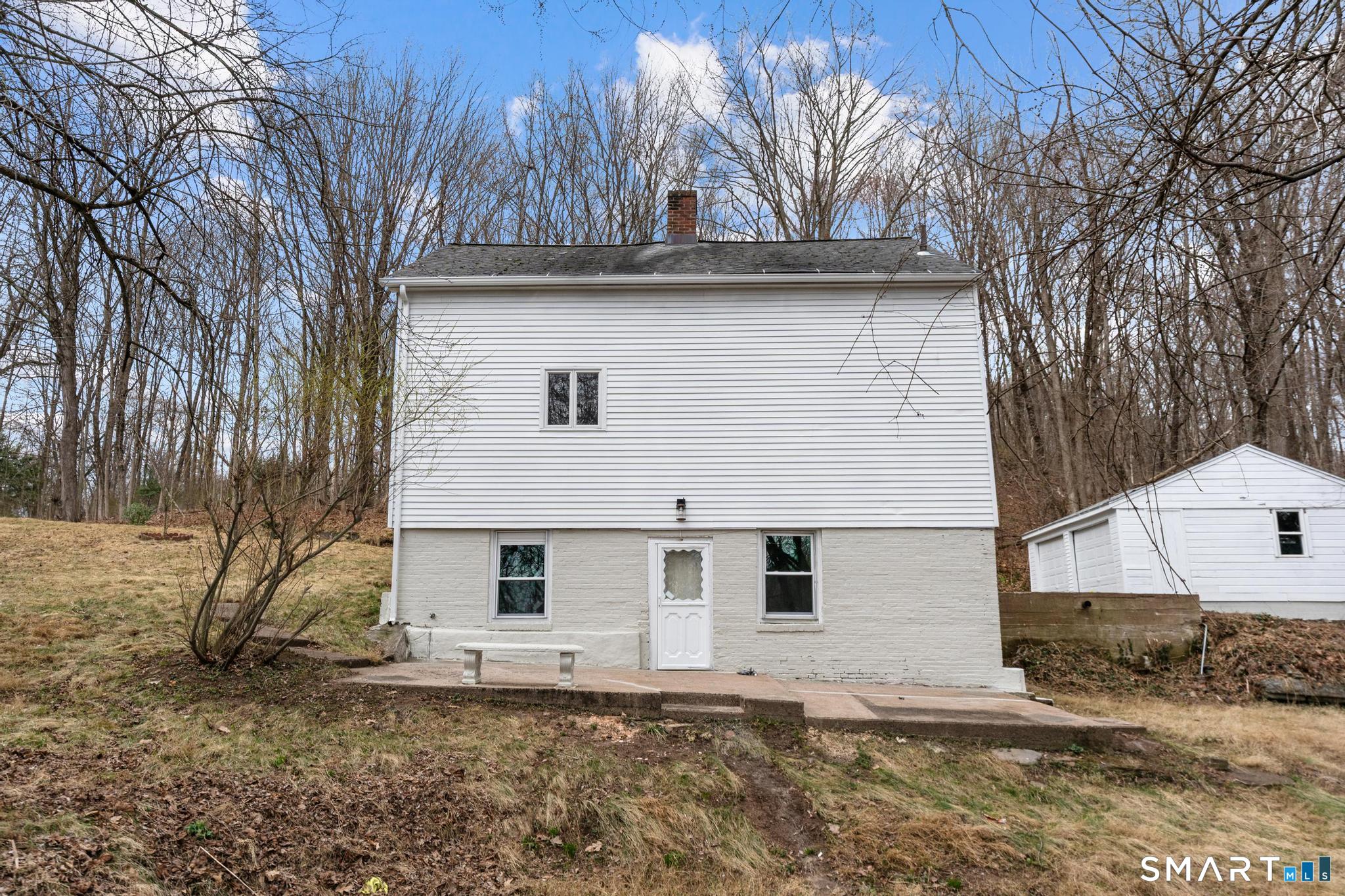 25 Mountain Road Simsbury CT 06081