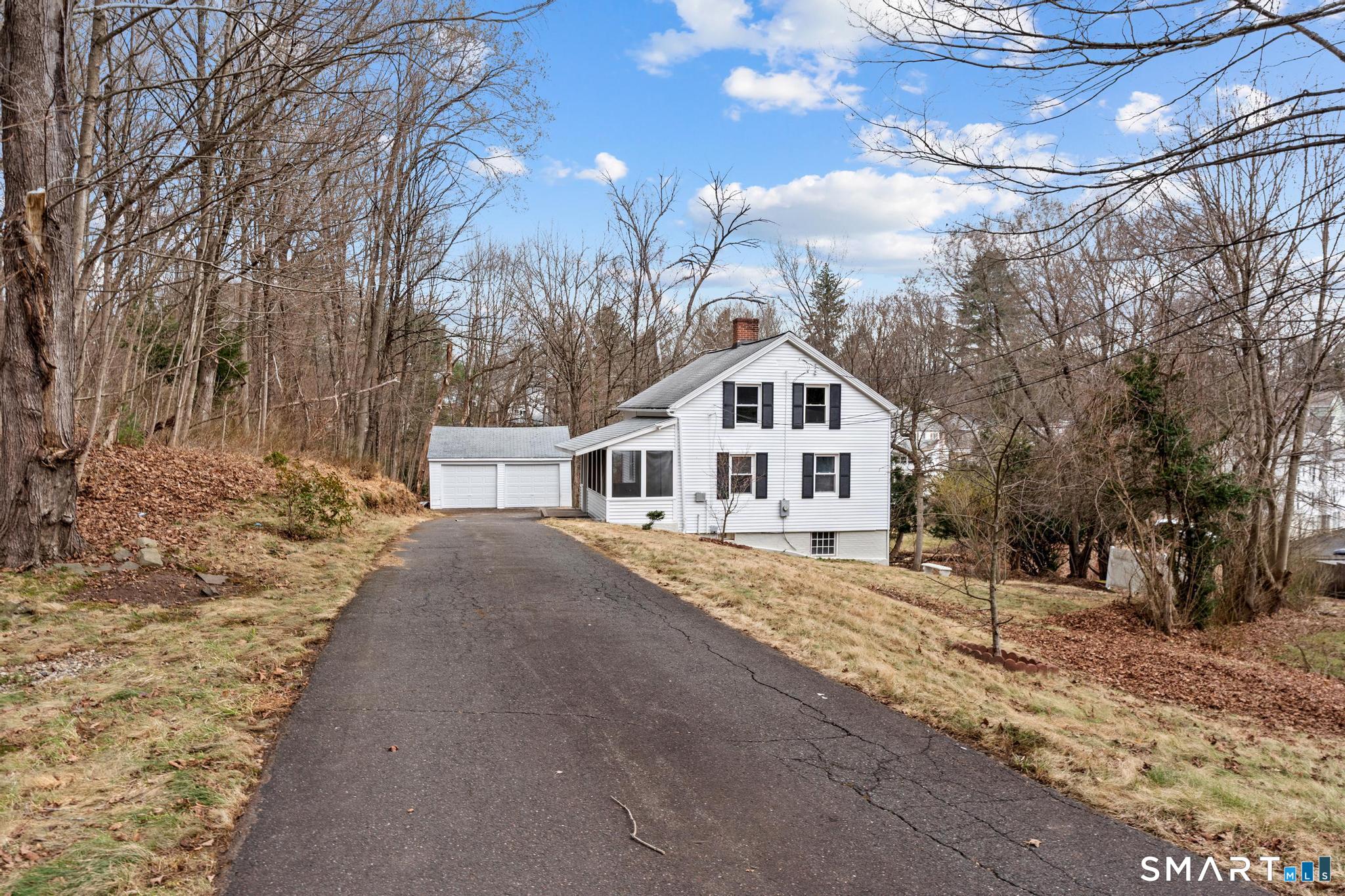 25 Mountain Road Simsbury CT 06081