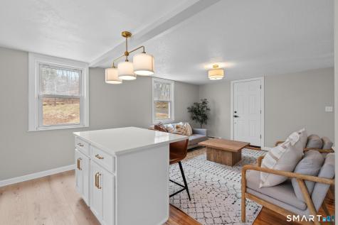 25 Mountain Road Simsbury CT 06081