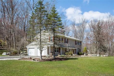 11 Tamarack Drive New Milford CT 06776