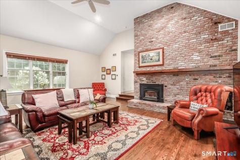 2 Raven Crest Drive Bethel CT 06801
