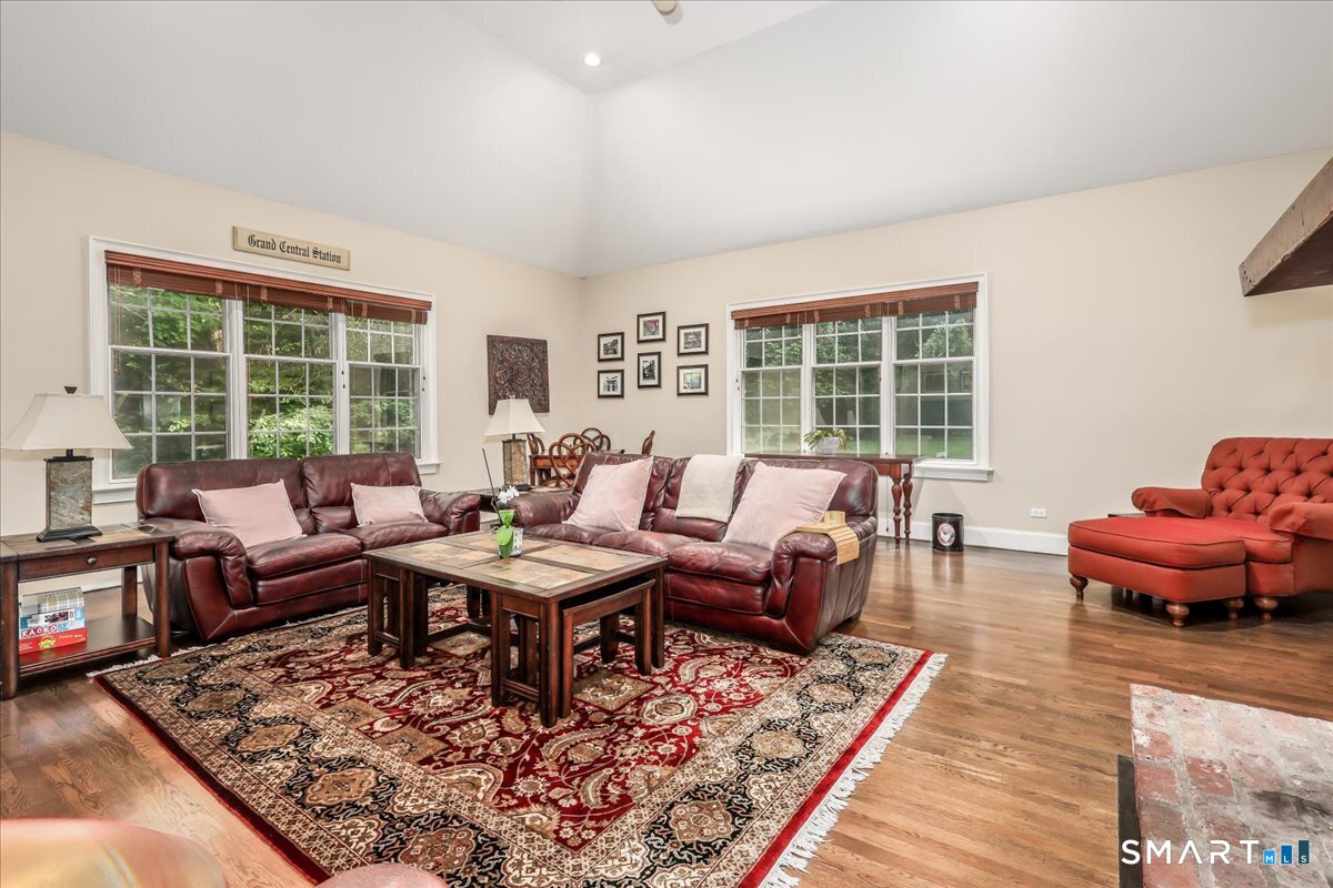 2 Raven Crest Drive Bethel CT 06801