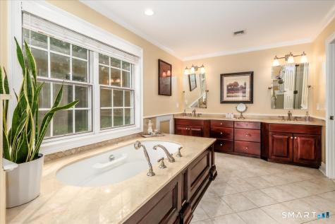 2 Raven Crest Drive Bethel CT 06801