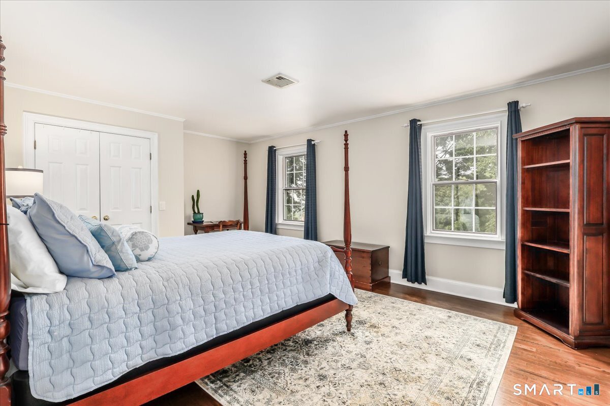 2 Raven Crest Drive Bethel CT 06801