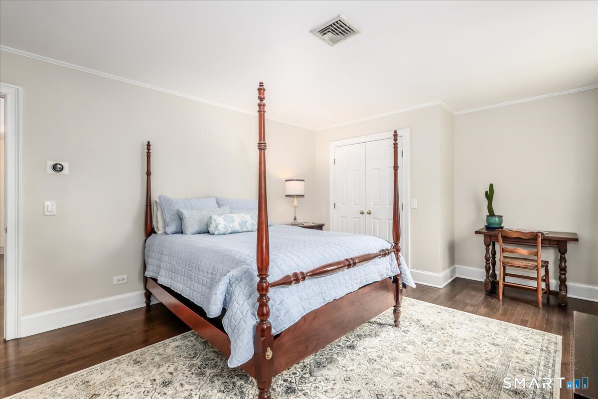 2 Raven Crest Drive Bethel CT 06801