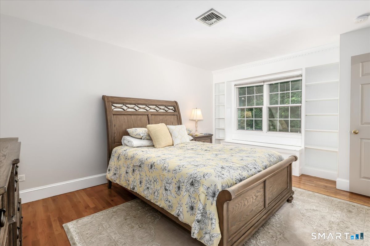 2 Raven Crest Drive Bethel CT 06801