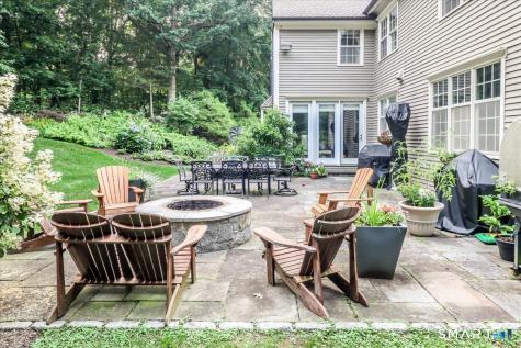 2 Raven Crest Drive Bethel CT 06801