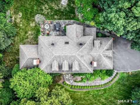 2 Raven Crest Drive Bethel CT 06801