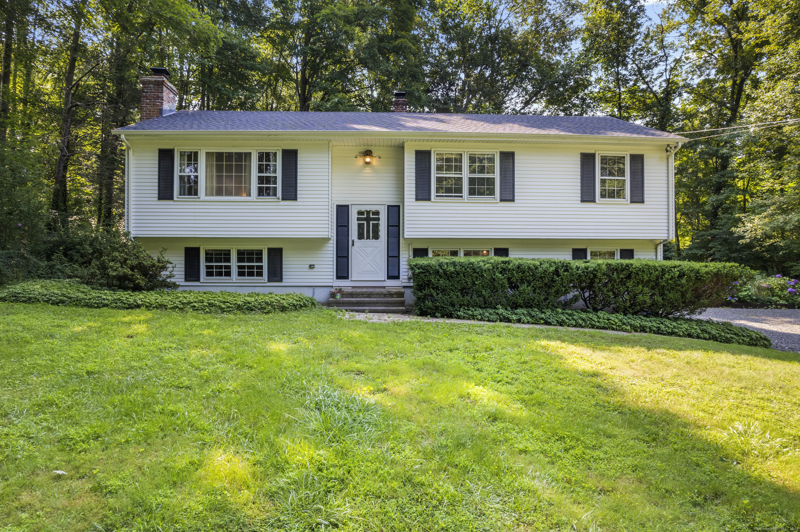 1662 Route 80 Guilford CT 06437
