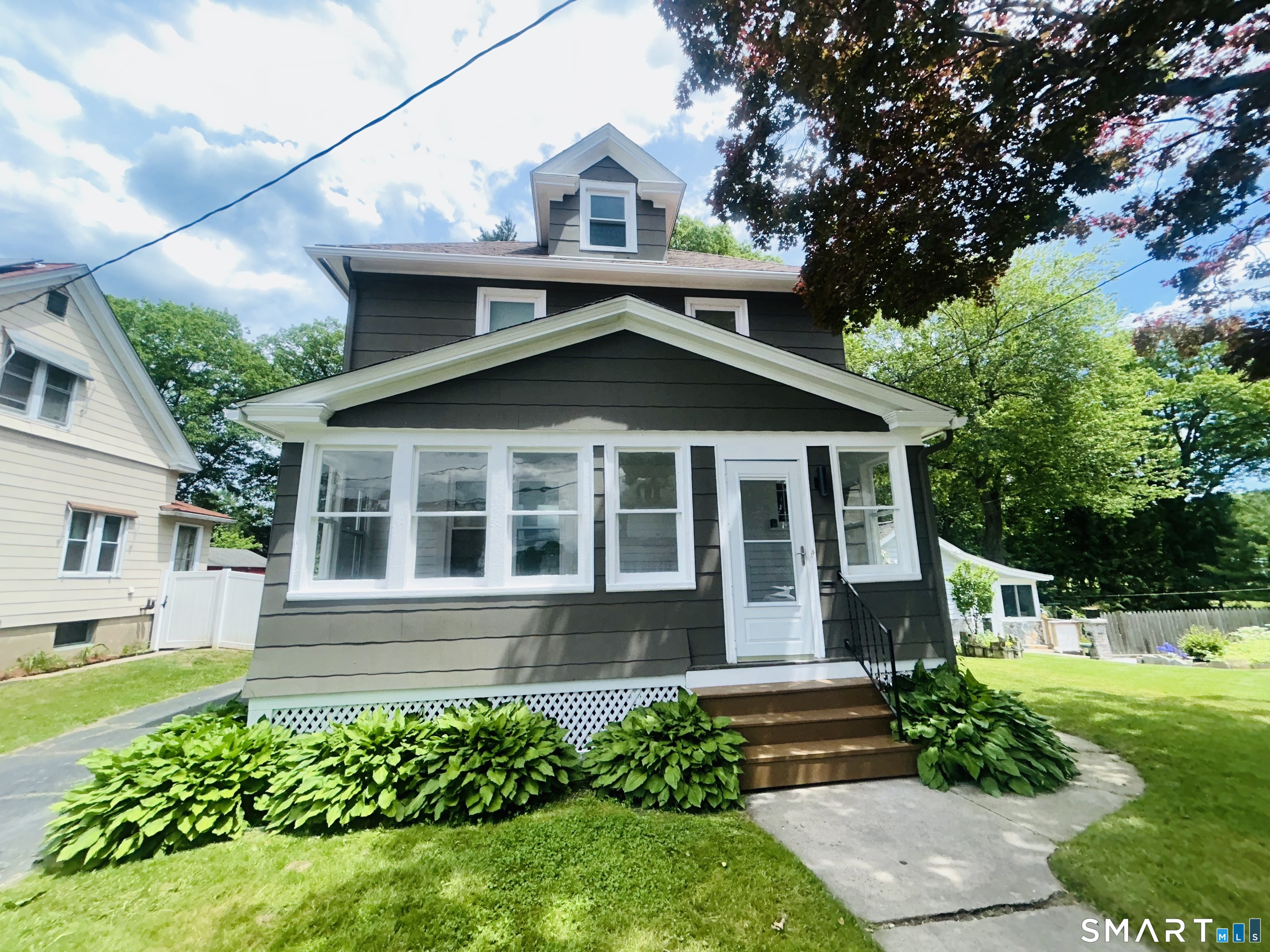 30 Oakwood Street East Hartford CT 06108