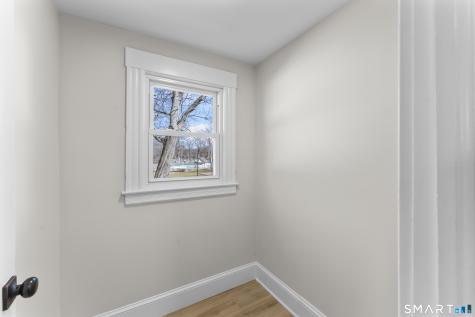 30 Oakwood Street East Hartford CT 06108