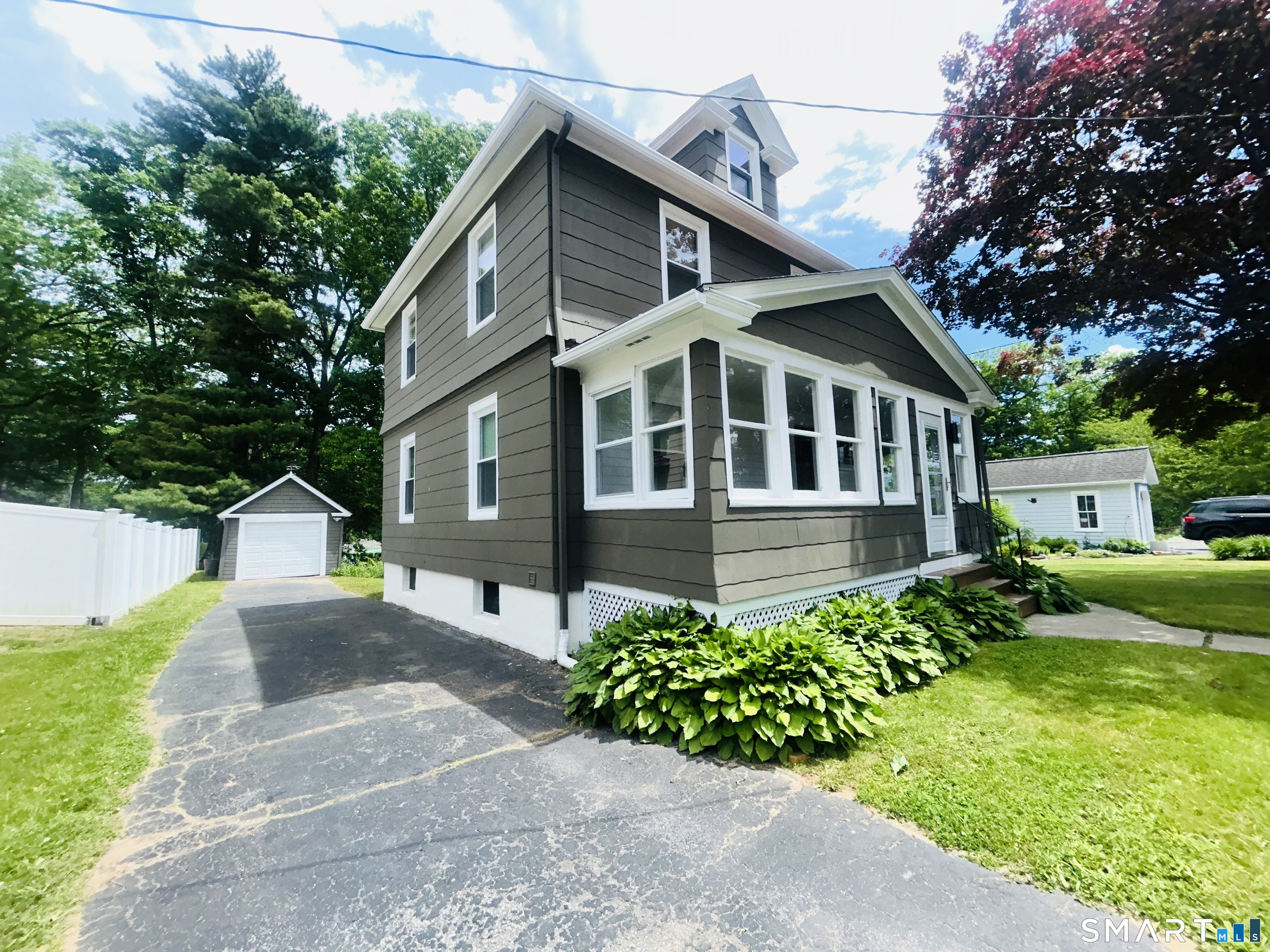 30 Oakwood Street East Hartford CT 06108