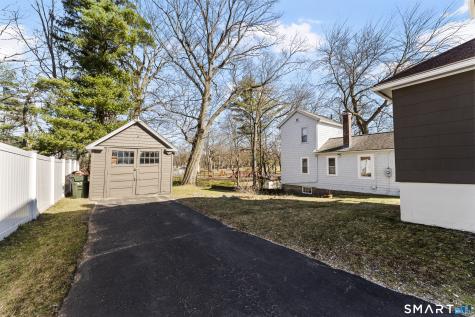 30 Oakwood Street East Hartford CT 06108