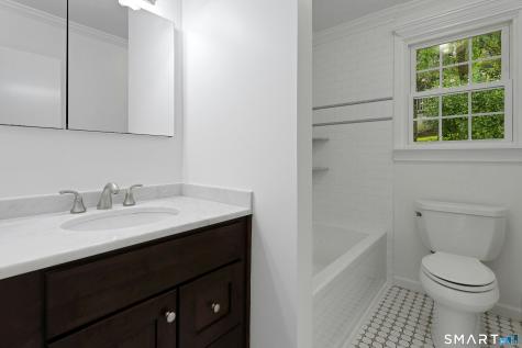 79 Robin Hood Road Stamford CT 06907