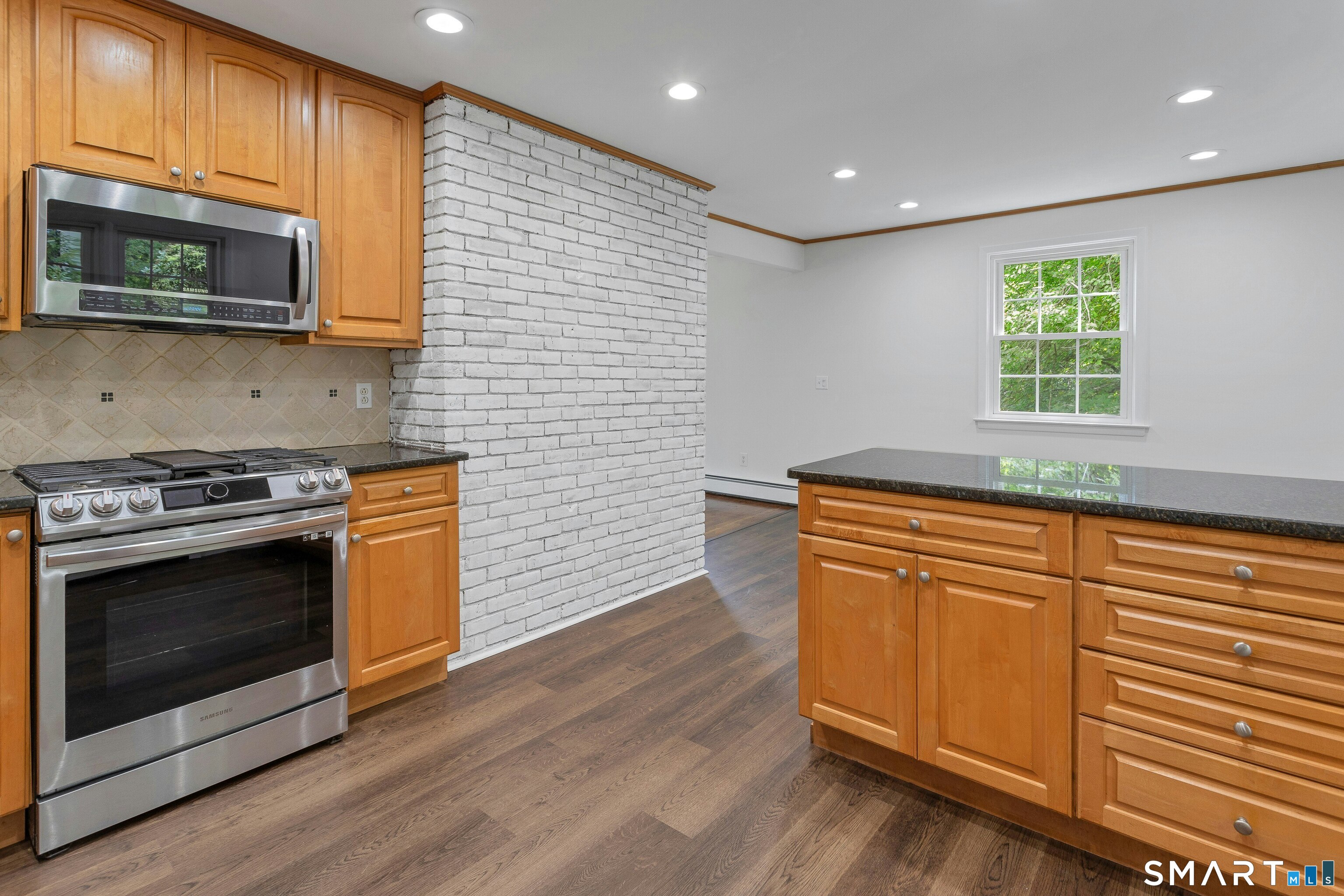 79 Robin Hood Road Stamford CT 06907