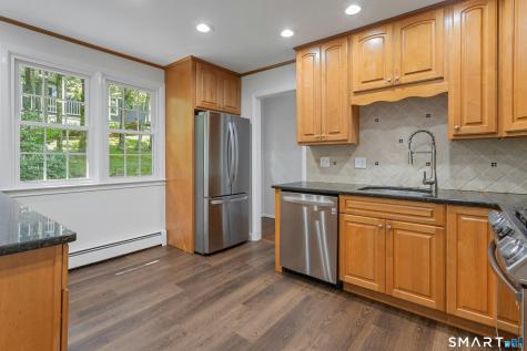 79 Robin Hood Road Stamford CT 06907